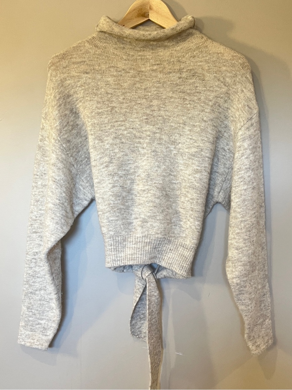 Wilfred XXS Alpaca Blend Tie Back Cropped Mock Neck Sweater Beige - Picture 2 of 8